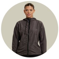 Jaqueta Corta Vento Cinza Grafite compacta e leve