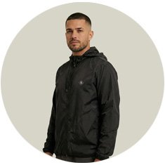 Corta Vento Masculino Preto WSS Brasil Never Give Up! - Detalhe de Perfil Atleta