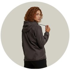 Jaqueta Corta Vento Feminina Cinza WSS Brasil - Detalhe Capuz Regul&aacute;vel e Tecido Hidro-Repelente